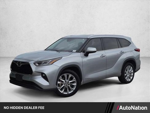 Used 2021 Toyota Highlander Limited FWD image 1