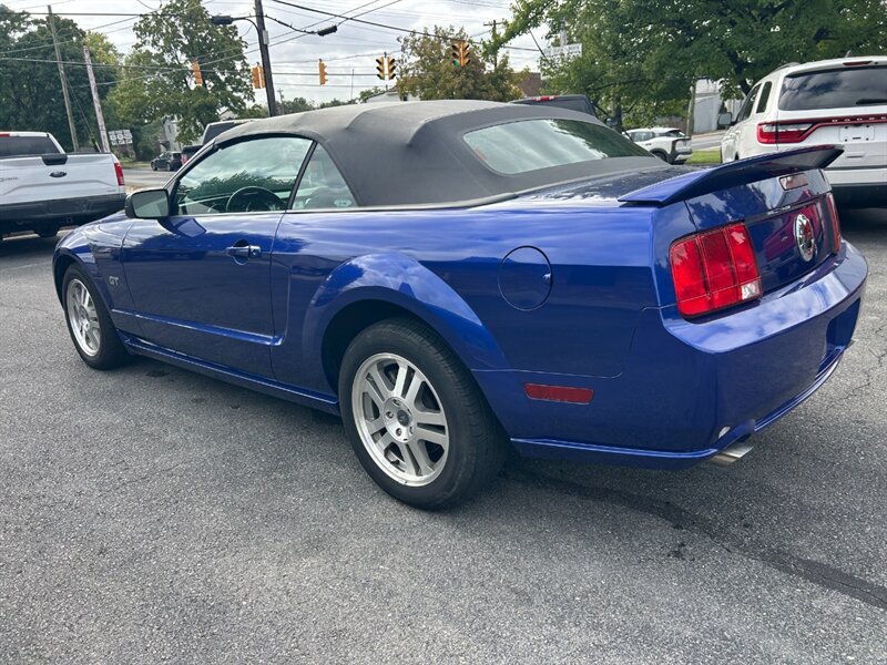 Used 2005 Ford Mustang GT Premium RWD image 5