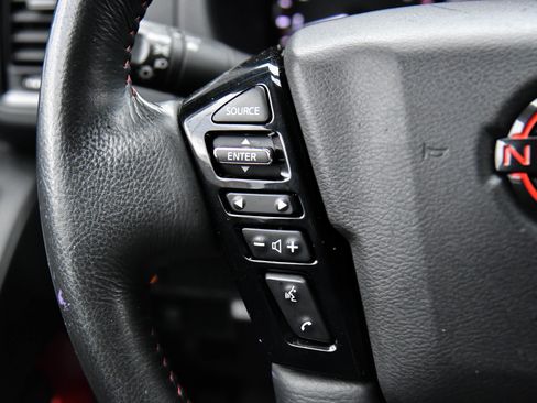 Used 2024 Nissan Frontier Pro-X w/ Pro Convenience Package image 31