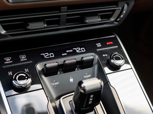 Used 2021 Porsche 911 Carrera 4S image 21