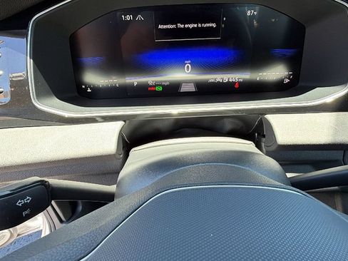 Used 2025 Volkswagen Jetta S FWD image 21