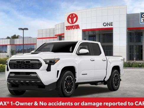Used 2026 Toyota Tacoma TRD Sport AWD/4WD image 2