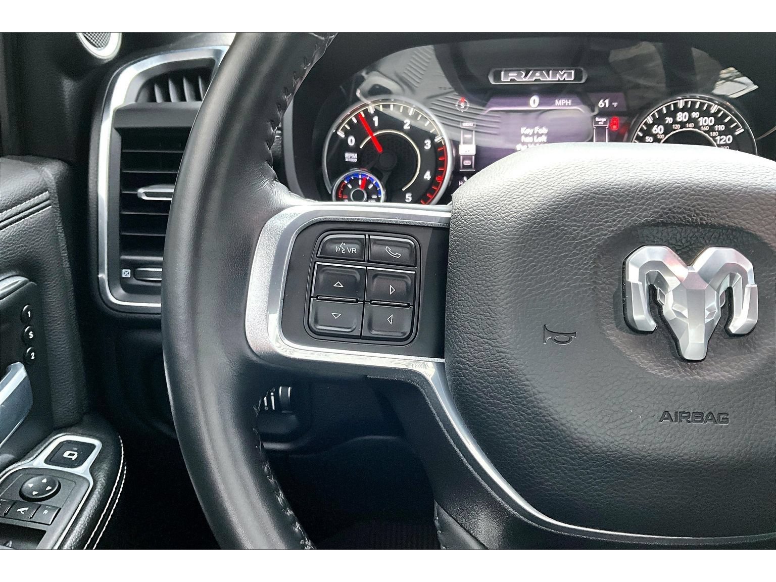 Used 2022 RAM 2500 Laramie AWD/4WD image 18