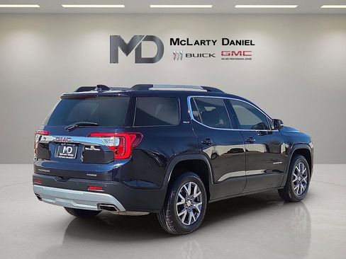 Used 2021 GMC Acadia SLT w/ Premium Package image 5