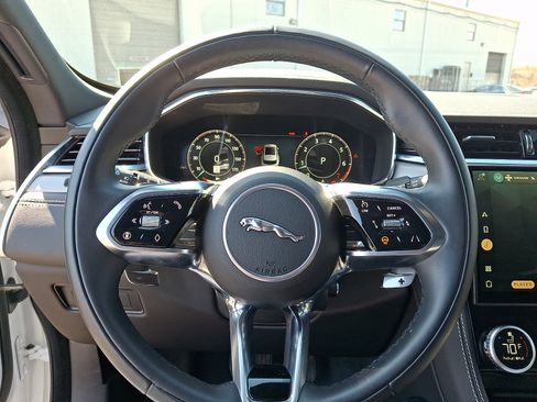 Used 2026 Jaguar F-PACE R-Dynamic S AWD/4WD image 20