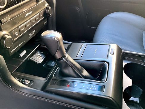 Used 2022 Lexus GX 460 Premium w/ Premium Plus Package AWD/4WD image 17