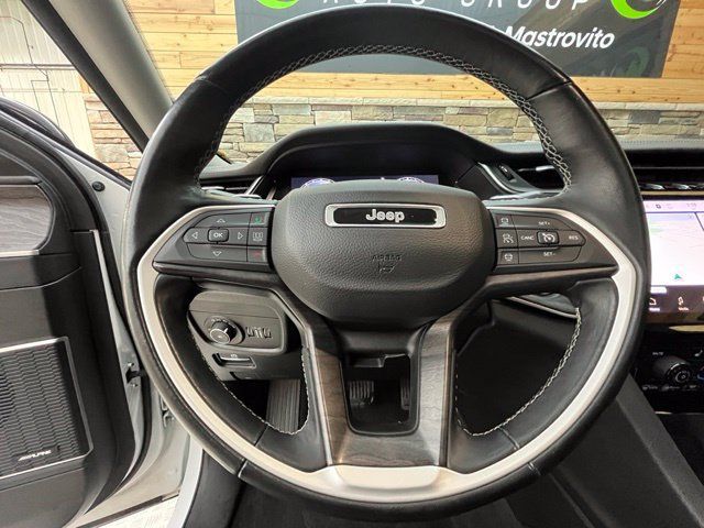 Used 2022 Jeep Grand Cherokee Limited AWD/4WD image 18