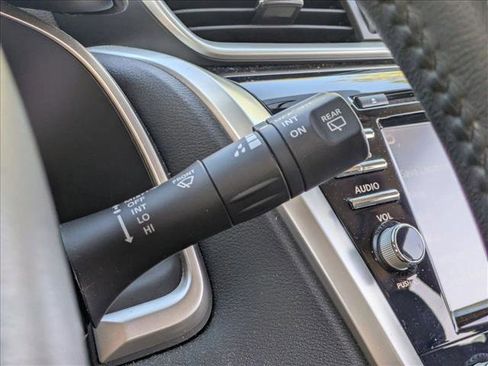 Used 2017 Nissan Murano Platinum w/ Platinum Technology Package image 12