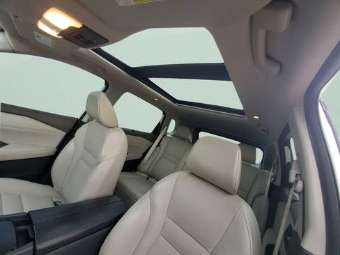 Used 2022 Nissan Rogue SV w/ SV Premium Package FWD image 22