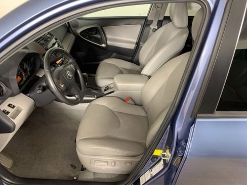 Used 2011 Toyota RAV4 Limited image 31
