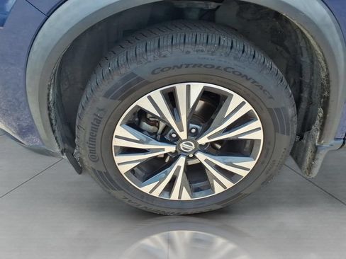 Used 2021 Nissan Rogue SV w/ Premium Package FWD image 9