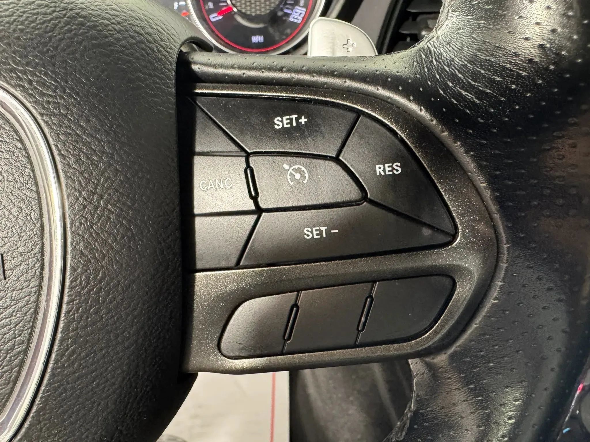 Used 2020 Dodge Challenger R/T RWD image 15