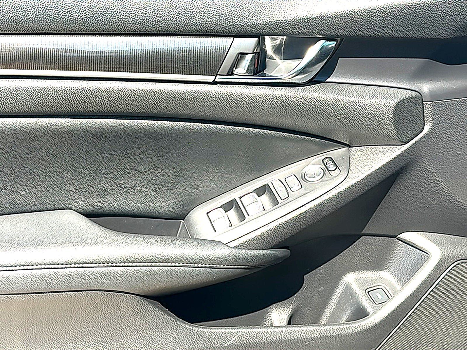 Used 2021 Honda Accord Sport Special Edition image 16