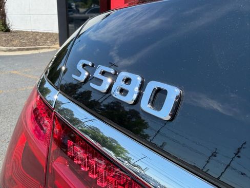 Used 2023 Mercedes-Benz S 580 4MATIC Sedan image 12