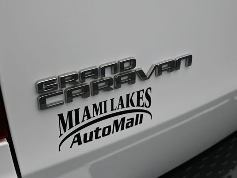 Used 2020 Dodge Grand Caravan SE image 29