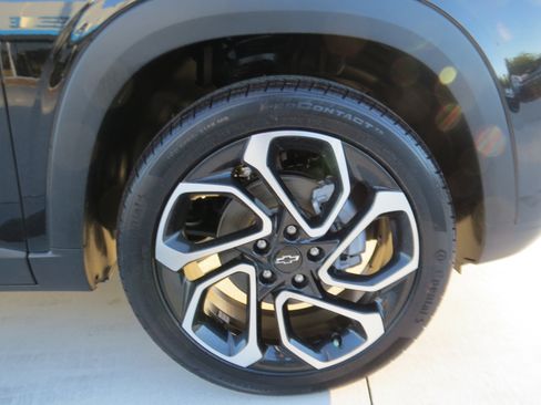 New 2026 Chevrolet Trax RS FWD image 9