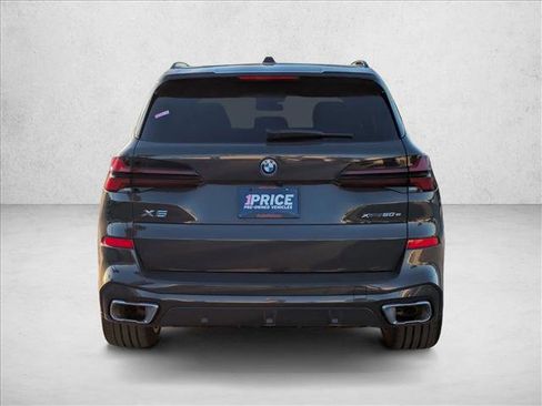 Used 2026 BMW X5 xDrive50e w/ Executive Package image 7