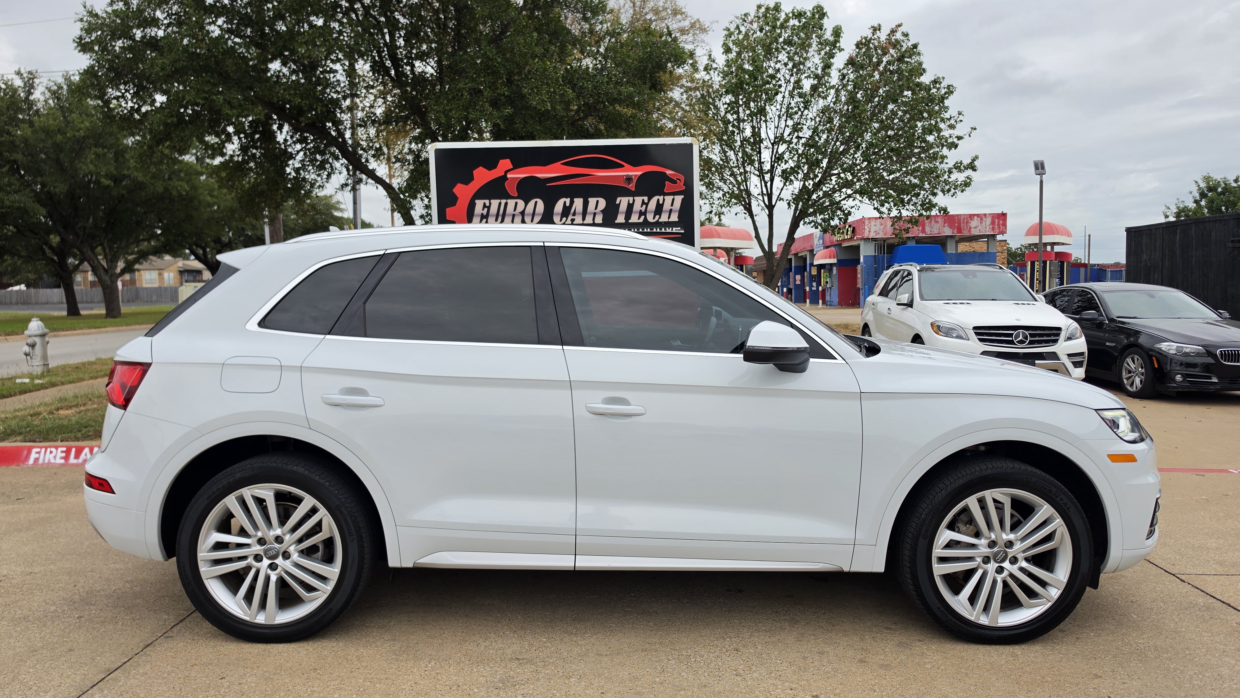 Used 2019 Audi Q5 2.0T Premium Plus w/ Premium Plus Package AWD/4WD image 7