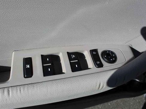 Used 2019 Hyundai Sonata SE FWD image 12
