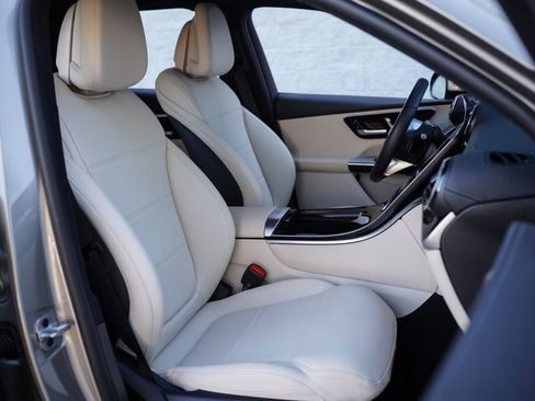 Used 2023 Mercedes-Benz GLC 300 4MATIC image 20