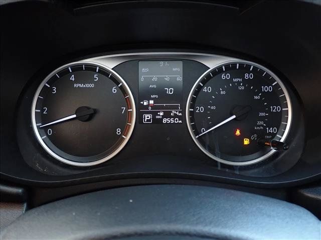 Used 2025 Nissan Versa S w/ Trunk Package FWD image 15