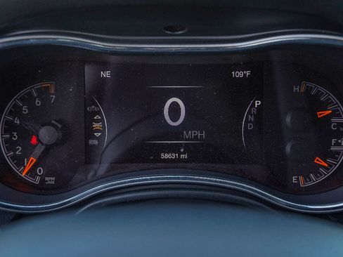 Used 2021 Jeep Grand Cherokee Limited w/ Trailer Tow Group IV image 13