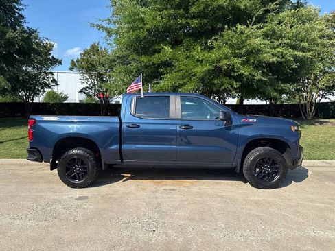 Used 2020 Chevrolet Silverado 1500 LT Trail Boss AWD/4WD image 2