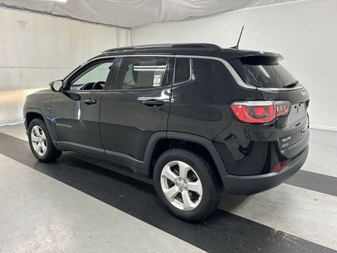 Used 2019 Jeep Compass Latitude w/ Popular Equipment Group AWD/4WD image 7