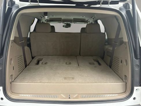Used 2019 Chevrolet Tahoe LT RWD image 16