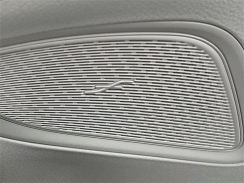 Used 2023 Mercedes-Benz C 300 4MATIC Sedan image 16