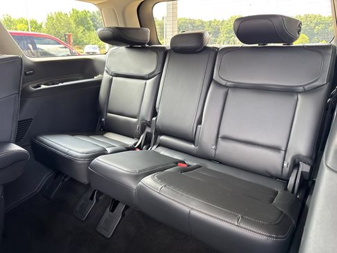 Used 2025 Ford Expedition Platinum w/ Driver's Package AWD/4WD image 44