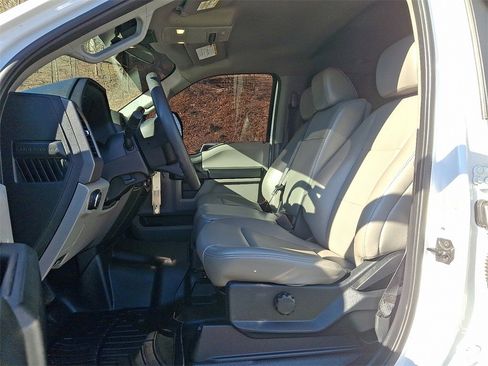 Used 2021 Ford F450 XL w/ STX Appearance Package image 13