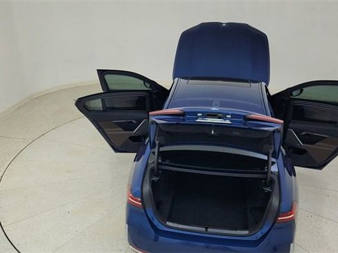 Used 2025 BMW 540i xDrive image 85