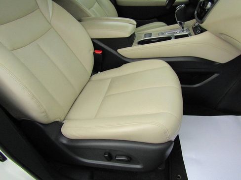 Used 2023 Nissan Murano SL image 18