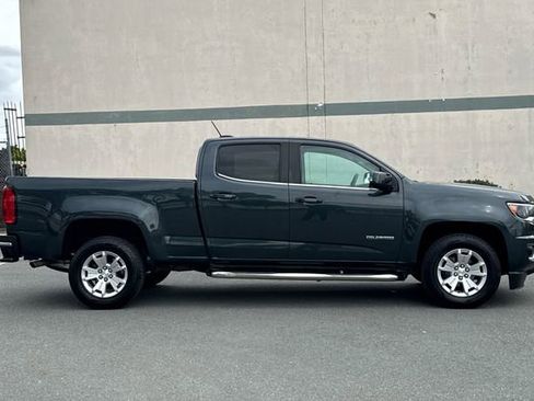 Used 2018 Chevrolet Colorado LT w/ LT Convenience Package RWD image 3
