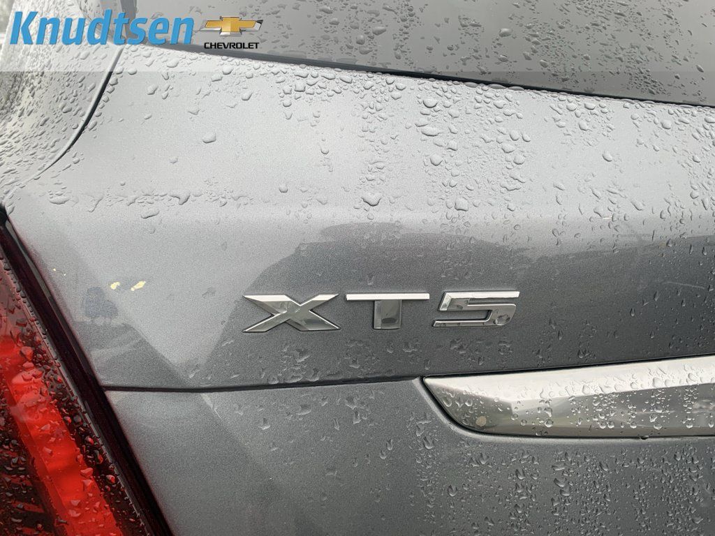 Used 2021 Cadillac XT5 Premium Luxury AWD/4WD image 10