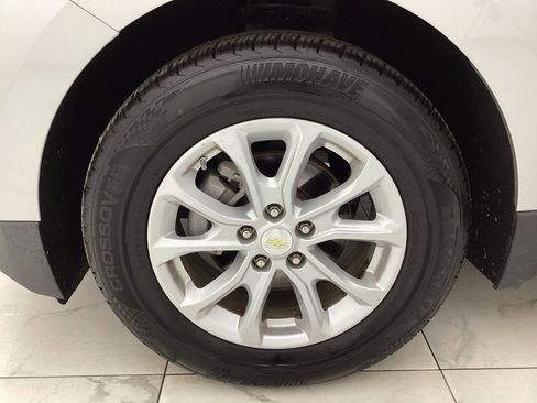 Used 2021 Chevrolet Equinox LS image 43
