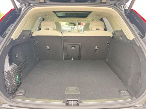 New 2025 Volvo XC60 T8 Plus w/ Protection Package Premier image 25