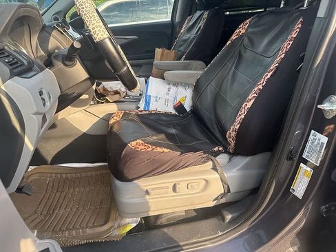 Used 2021 Honda Pilot EX image 10