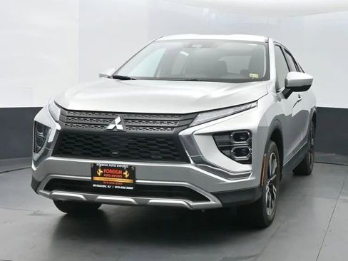 Used 2024 Mitsubishi Eclipse Cross SE image 1