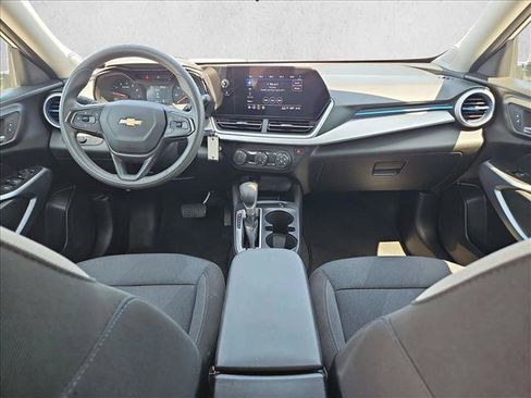 Used 2024 Chevrolet Trax LS FWD image 15