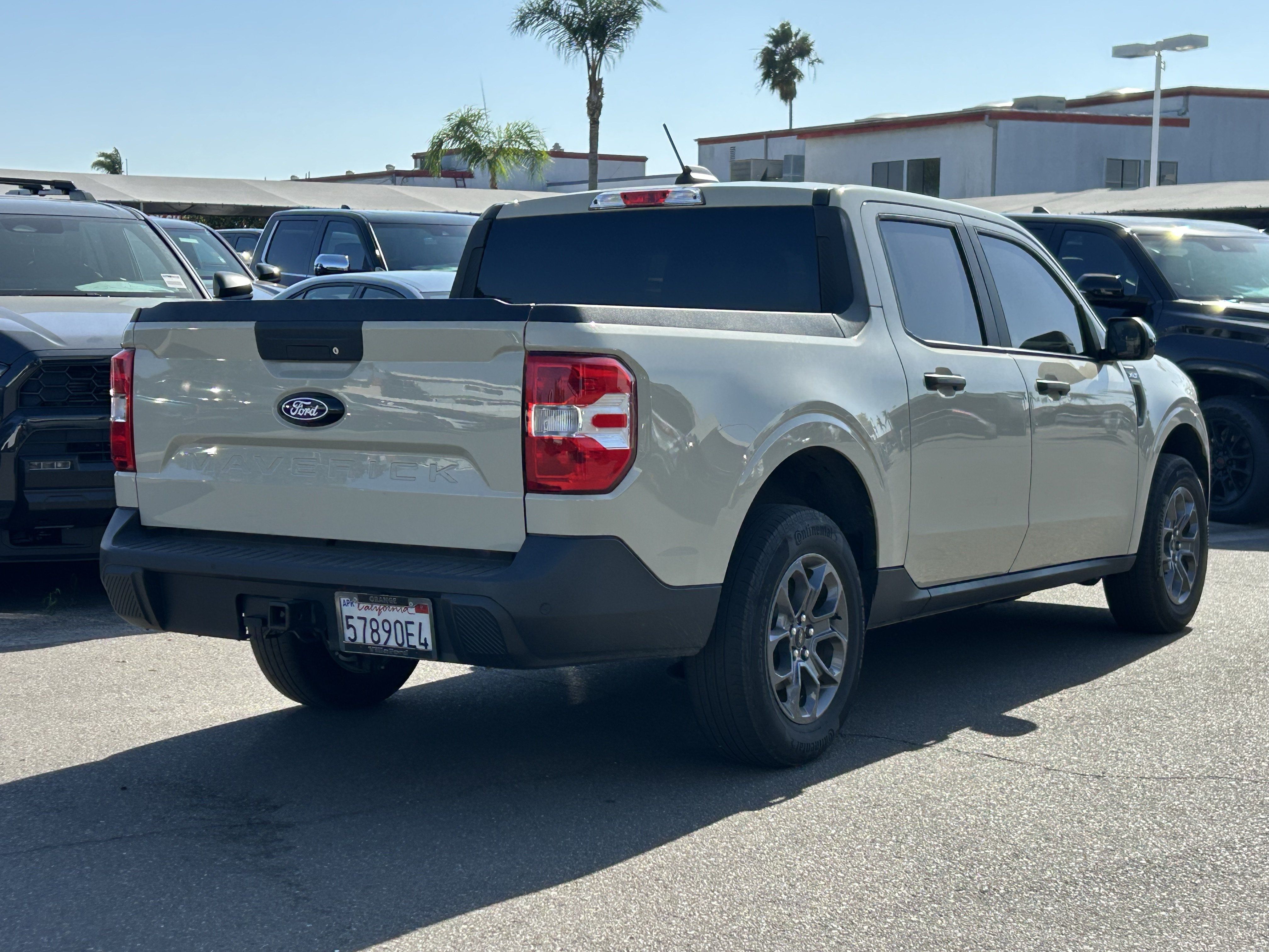 Used 2025 Ford Maverick XLT w/ XLT Luxury Package FWD image 3
