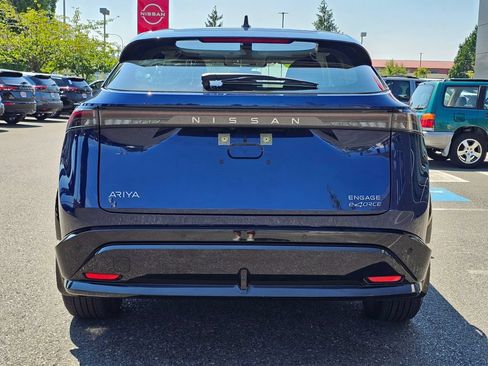 Used 2024 Nissan Ariya AWD image 6