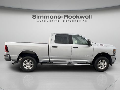 Used 2026 RAM 2500 Big Horn AWD/4WD image 6
