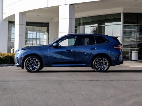 Used 2026 BMW X3 xDrive30 w/ Premium Package image 2