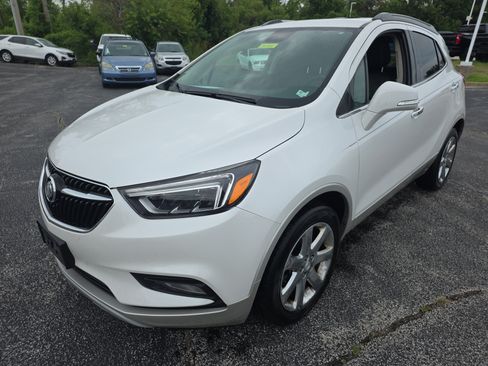 Used 2017 Buick Encore Essence w/ Experience Buick Package FWD image 7