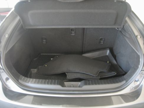 Used 2023 MAZDA MAZDA3 Hatchback w/Premium Plus Pkg image 21