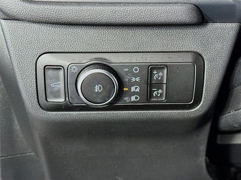 Used 2025 Ford Escape ST-Line Select AWD/4WD image 11