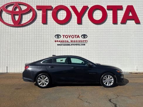 Used 2023 Chevrolet Malibu LT image 4