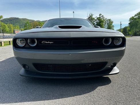 Used 2019 Dodge Challenger R/T Scat Pack w/ Driver Convenience Group RWD image 10